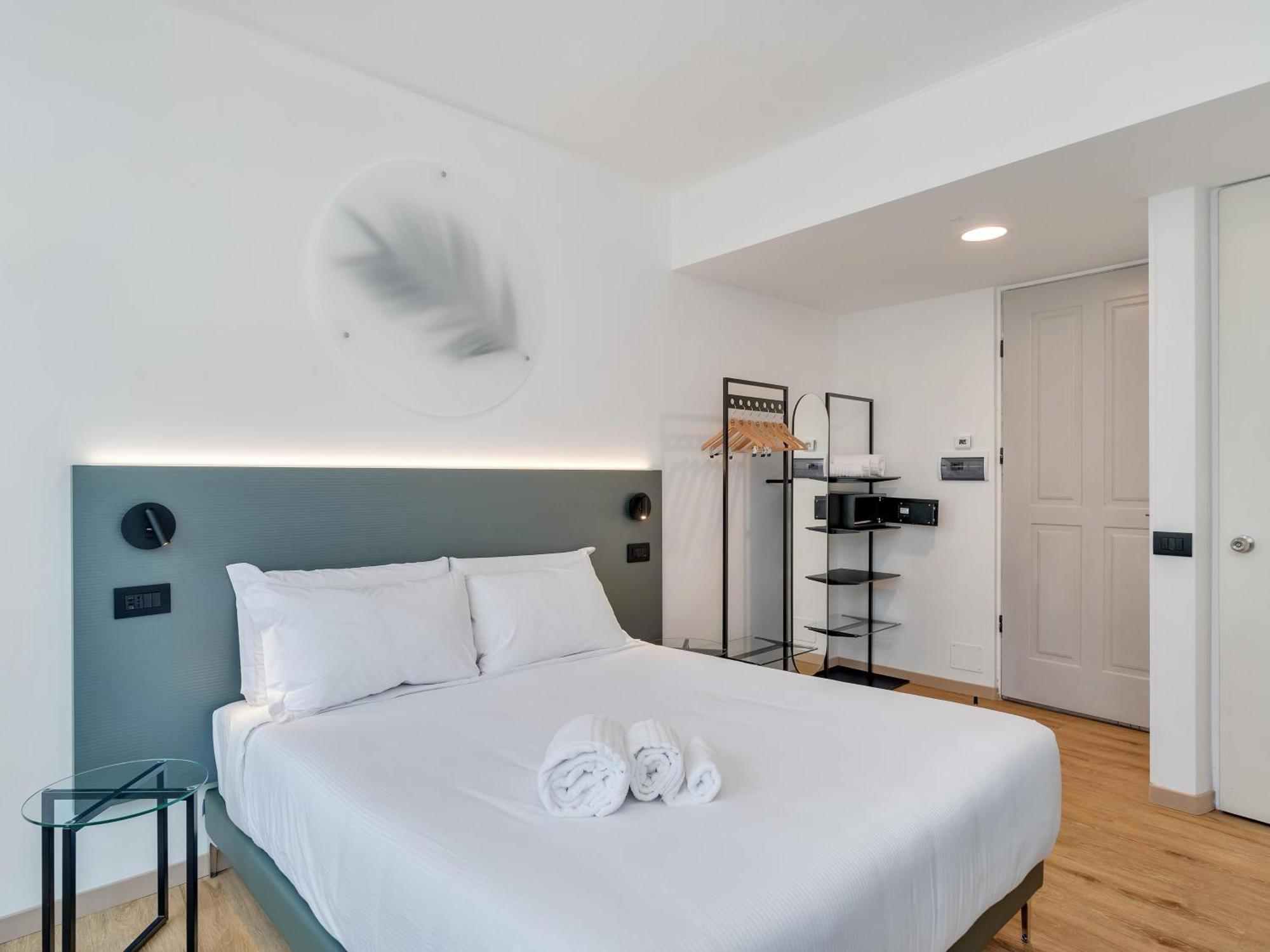 B&B Hotel Alba Luaran gambar